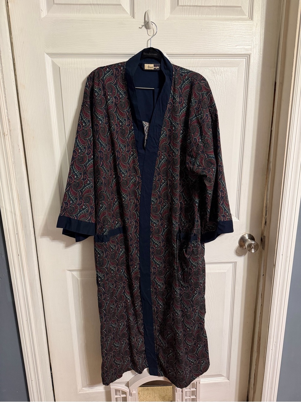 Navy and Paisley cotton robe with pockets sleepwear vintage